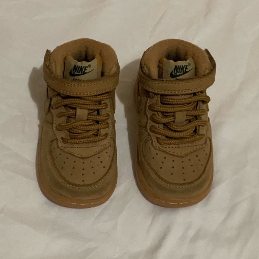Air Force 1 baby shoes size 4c